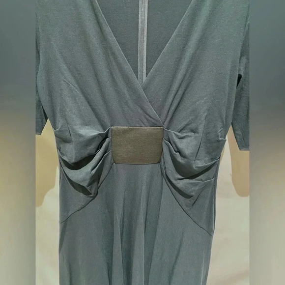 Armani Collezioni Green Knit Dress with Elastic Waist Gather, size 12 - Picture 8 of 10